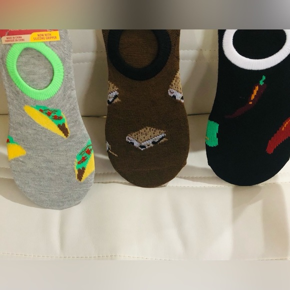 3pairs no slip silicon‎ gripper shoe liners hot pepper smores & taco pattern - Picture 3 of 11